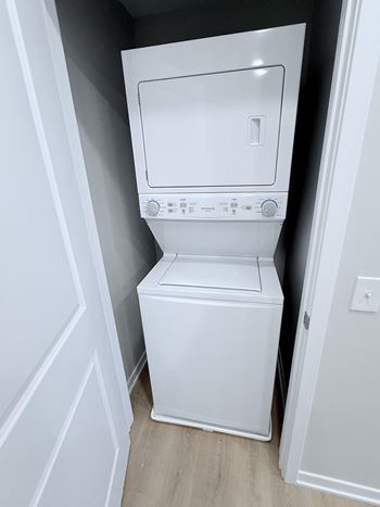 In-unit washer & dryer